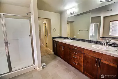 6321 Victoria Avenue SE, Auburn, WA 98092 - Photo 11
