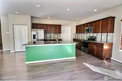 6321 Victoria Avenue SE, Auburn, WA 98092 - Photo 3