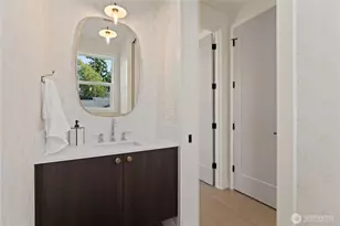 3243 13th Ave W, Seattle, WA 98119 - Photo 15