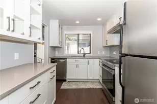 14836 SE 16th St, Bellevue, WA 98007 - Photo 11