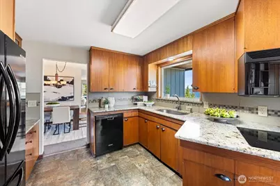 29860 Marine View Drive SW, Federal Way, WA 98023 - Photo 17