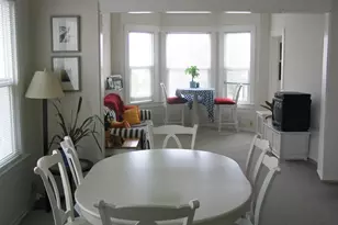 819 6th Ave N, Seattle, WA 98109 - Photo 7