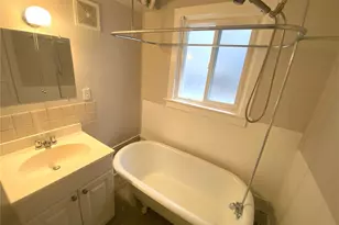 819 6th Ave N, Seattle, WA 98109 - Photo 19