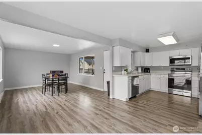 9412 Portland Avenue E, Tacoma, WA 98445 - Photo 29