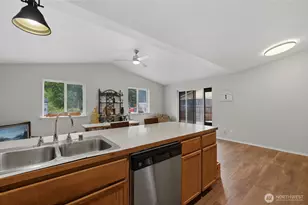 3511 248th St Ct E, Spanaway, WA 98387 - Photo 9