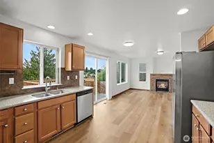 2213 189th St E, Tacoma, WA 98445 - Photo 9