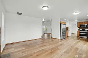 2213 189th St E, Tacoma, WA 98445 - Photo 13