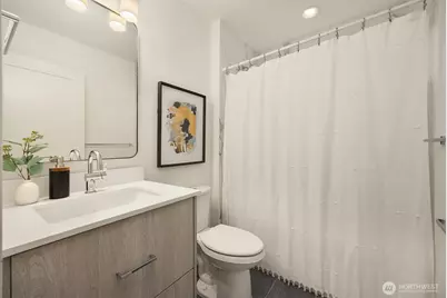 4413 2nd Avenue NE, Seattle, WA 98105 - Photo 15