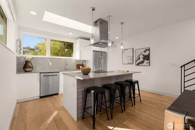 104 -A 19th E, Seattle, WA 98112 - Photo 9