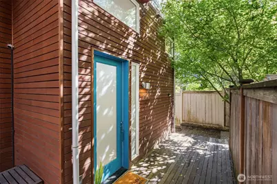 104 -A 19th E, Seattle, WA 98112 - Photo 29