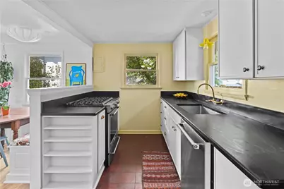 314 NW 44th Street, Seattle, WA 98107 - Photo 9