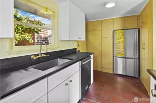 314 NW 44th St, Seattle, WA 98107 - Photo 11