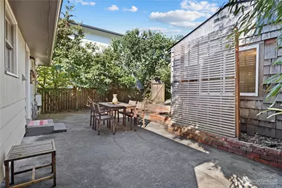 314 NW 44th Street, Seattle, WA 98107 - Photo 17