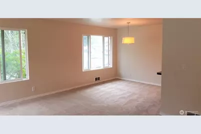 13807 Greenwood Avenue N, Seattle, WA 98133 - Photo 21