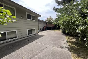 13807 Greenwood Ave N, Seattle, WA 98133 - Photo 35