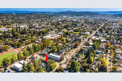 6702 20th Avenue NW, Seattle, WA 98117 - Photo 37