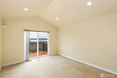 1216 Humphrey Avenue W, Bremerton, WA 98312 - Photo 17