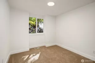 22706 NE 12th Pl, Sammamish, WA 98074 - Photo 19
