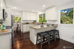 22706 NE 12th Pl, Sammamish, WA 98074 - Photo 13