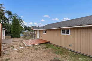 3018 Hollywood Ave NE, Bremerton, WA 98310 - Photo 17