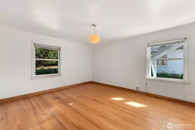 912 S Magnolia Lane, Tacoma, WA 98465 - Photo 15