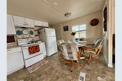 1313 Harrison Avenue #221A, Centralia, WA 98531 - Photo 9