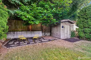 811 NE 57th St, Seattle, WA 98105 - Photo 31