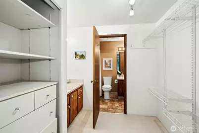 811 NE 57th Street, Seattle, WA 98105 - Photo 25