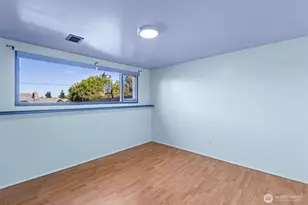 213 W Park Ave, Port Angeles, WA 98362 - Photo 17