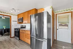 213 W Park Ave, Port Angeles, WA 98362 - Photo 27