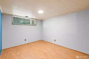 213 W Park Ave, Port Angeles, WA 98362 - Photo 21