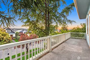3426 12th Ave W, Seattle, WA 98119 - Photo 25