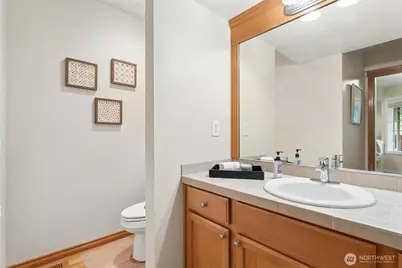 723 N 198th Street, Shoreline, WA 98133 - Photo 13