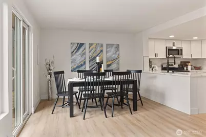 1035 156th Avenue NE #33, Bellevue, WA 98007 - Photo 3