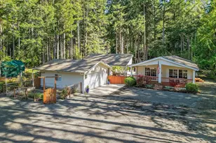 81 N Goldeneye Dr, Hoodsport, WA 98548 - Photo 3