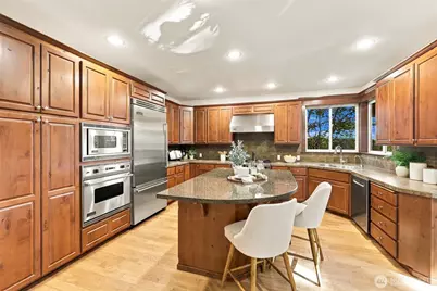 23431 NE 10th Place, Sammamish, WA 98074 - Photo 7