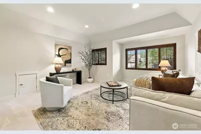 23431 NE 10th Place, Sammamish, WA 98074 - Photo 15