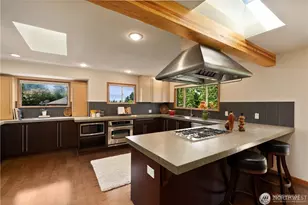 11704 Palatine Ave N, Seattle, WA 98133 - Photo 11