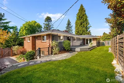 11704 Palatine Avenue N, Seattle, WA 98133 - Photo 25