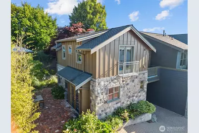 3310 59th Avenue SW #A & B, Seattle, WA 98116 - Photo 3