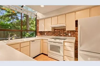 1850 Grant Avenue S #D5, Renton, WA 98055 - Photo 11