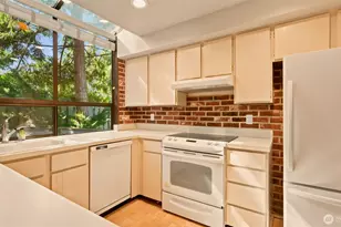 1850 Grant Ave S, Renton, WA 98055 - Photo 11