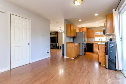 12211 2nd Avenue Ct E, Tacoma, WA 98445 - Photo 17
