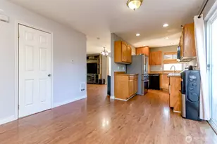 12211 2nd Ave Ct E, Tacoma, WA 98445 - Photo 17