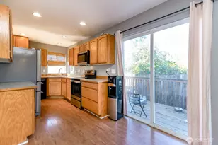12211 2nd Ave Ct E, Tacoma, WA 98445 - Photo 15