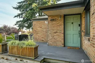 4201 51st Ave S, Seattle, WA 98118 - Photo 3