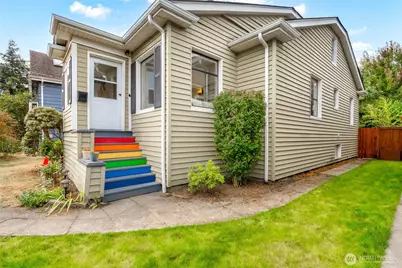1423 33rd Avenue, Seattle, WA 98122 - Photo 3