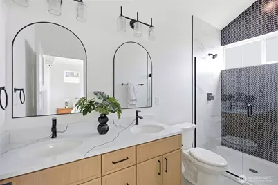 5718 NE 65th Street, Seattle, WA 98115 - Photo 13