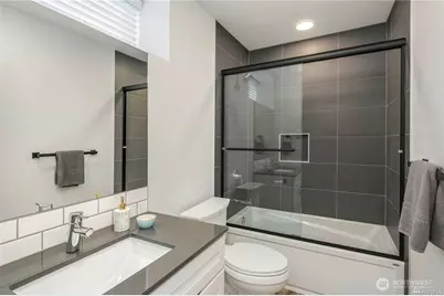 1529 Sturgus Avenue S #B, Seattle, WA 98144 - Photo 7