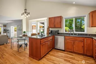 1833 N Defiance St, Tacoma, WA 98406 - Photo 7